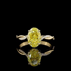 Anillo de Compromiso Vintage con Diamante Cultivado en Laboratorio de Corte Ovalado de 2.25 CT, Color Amarillo Intenso, Certificado IGI, Oro Amarillo de 18K con Diseño Trenzado - Product Image 1