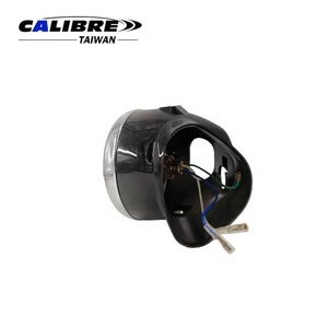 Faro Delantero para Motocicleta TAIWAN CALIBRE de 5 Pulgadas con Carcasa Negra y Lente Amarilla Diamante para Honda Monkey DAX - Product Image 4