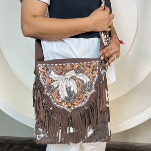 Vente en gros de sac à bandoulière de luxe en cuir repoussé à la main personnalisé sac à bretelles pour femme en cuir de vachette véritable sacs de messager pour femmes - Product Image 4