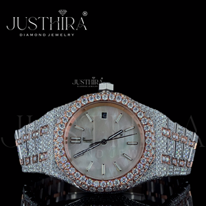 Reloj de Lujo con Moissanita Iced Out Tono Plateado, Esfera Totalmente Adornada con Marcadores Baguette, Joyería de Declaración, Tendencia 2026 - Product Image 2