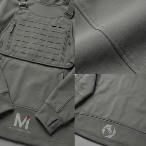 Hoodie Tactique Modulaire Vanguard Tech Streetwear avec Harnais Poitrine Performance Urbaine par MALUZA INDUSTRIES Série Pro - Product Image 3