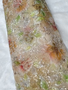 Tissu en soie brodé de perles lourdes pour robes de mariée Lehenga et vêtements de créateurs, disponible dans le monde entier au meilleur prix - Product Image 6