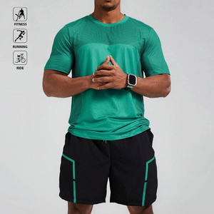 Tenue de football athlétique personnalisée : Maillot et short imprimés pour équipe, séchage rapide, protection UV, idéal pour les tournois et l'entraînement en club en été - Product Image 4