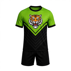 เสื้อฟุตบอลโพลีเอสเตอร์คุณภาพสูงแบบกำหนดเอง ชุดฟุตบอลซับลิเมชั่น แห้งเร็ว สำหรับทีมกีฬา - Product Image 1