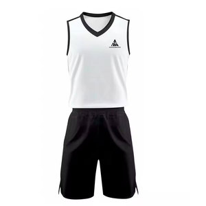Vêtements de sport unisexes respirants en polyester 100% fabriqués au Pakistan, uniforme de basket-ball, taille personnalisée, sans manches, à bas prix - Product Image 2