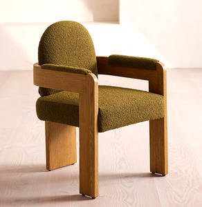 Silla de Comedor Moderna y Lujosa, Tapizada, con Brazos de Madera Sólida y Estructura Escultural de Roble, para Hoteles Boutique y Villas - Product Image 2