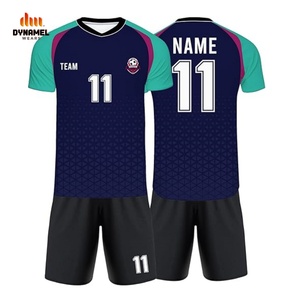 DYNAMEL WEARS Conjunto de Camiseta de Fútbol Sublimada Personalizada para Hombre, Cuello en V, Manga Corta, Uniforme de Fútbol con Absorción de Humedad, Degradado Rojo y Negro - Product Image 2