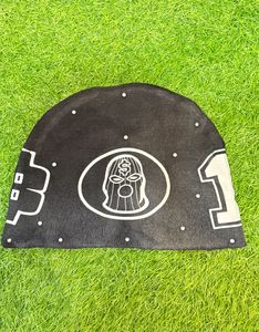 Gorro de Punto Personalizado Estilo Urbano con Logotipo Serigrafiado con Efecto Desgastado por el Sol, Gorro de Punto Transpirable para Exteriores con Pedrería - Product Image 1