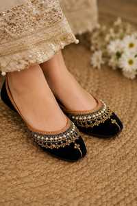 Designer Pakistani Khussa Ladies Pumps Traditional Handmade Embroidered Flats Elegant Wedding Ethnic Shoes Wholesale - Product Image 4