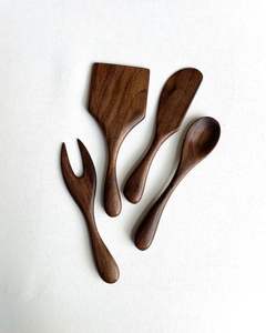 Ensemble de cuillères de cuisine en bois faites à la main avec spatule, louche et cuillère de service pour la cuisine - Product Image 5