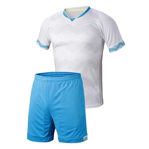 Conjuntos de uniformes de fútbol de sublimación de poliéster de alta calidad baratos para adultos recién llegados - Product Image 2