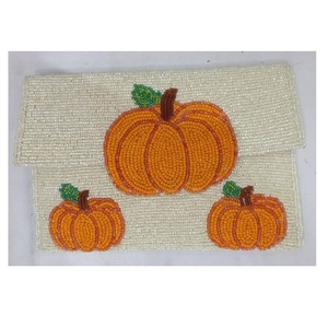 Pochette porte-monnaie en tissu de coton perlé à la main, motif floral multicolore éclatant, fermeture éclair, écologique, durable, cadeau de fête - Product Image 5