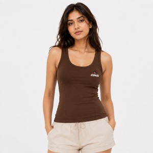 Camiseta sin mangas elegante para mujer con tela suave, corte moderno y construcción duradera para uso diario informal y activo. - Product Image 1