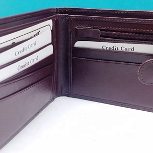 Cartera de Cuero Genuino para Hombre, con Múltiples Ranuras para Tarjetas, Cierre Plegable Corto, Color Marrón, Estilo Minimalista - Product Image 3