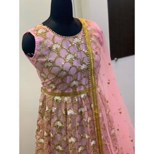 FB Wunderschönes Rosa Anarkali-Kleid für Partys Indische & Pakistanische Kleidung mit Pailletten & Stickerei Größe <span class=keywords><strong>M</strong></span> - Product Image 4