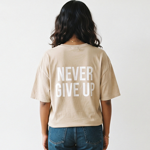 เสื้อยืดผู้หญิงพิมพ์ลายด้านหน้า ทรงหลวม ผ้าฝ้ายโพลีเอสเตอร์ 100% คอกลม ผ้าเจอร์ซีย์สำหรับฤดูหนาว ทรงโอเวอร์ไซส์ แบบเป็นทางการ - Product Image 2