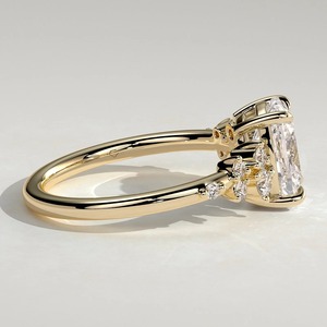 แหวนหมั้นเพชรทรงยาว 2 กะรัต เพชรเพาะเลี้ยงในห้องปฏิบัติการ สี E ทองคำแท้ 14K รับรองโดย IGI - Product Image 4
