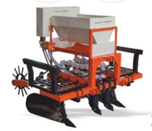 Cosechadora Multifuncional de Patatas y Ajos Sabin Accionada por Tractor con Caja de Cambios y Engranajes (30-35 HP PCT-01) - Product Image 2