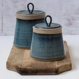 Juego de Recipientes para Almacenamiento con Acabado Artesanal, Tapa con Asa en Forma de Lazo, Diseño Cónico Moderno, Organizador Elegante para Encimera, Almacenamiento Estilizado para Despensa - Product Image 3