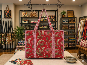 Bolsa de Mano de Moda para Mujer, de Tela de Algodón con Estampado Floral Rojo, Cierre de Cremallera, Asas a Rayas Vintage, Ligera, para Viajes y Compras - Product Image 3