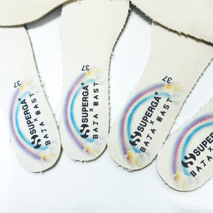 Tela de malla de cuero de lona con diseños digitales personalizados de impresión UV de alta resolución para camisas de niños y niñas, trajes de marcas de moda - Product Image 2