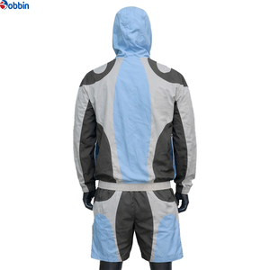 Conjunto de Chaqueta y Pantalones Cortos Deportivos para Hombre, Cómodo, Personalizado, de Poliéster y Nailon, con Diseño de Parches en Contraste de Color, Cortavientos - Product Image 3