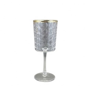 Vaso de agua moderno de plástico acrílico transparente con borde dorado - Product Image 2
