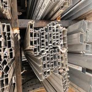 ผู้ผลิตโปรไฟล์อลูมิเนียมอุตสาหกรรม 40x40 6ม. โครงอลูมิเนียม 4040 โปรไฟล์อลูมิเนียม 40x40 โปรไฟล์อลูมิเนียมอัดขึ้นรูป - Product Image 3