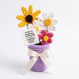 Composition artisanale au crochet de tournesols et de marguerites avec vase décoratif et carte de message personnalisée – Cadeau unique fait main - Product Image 1