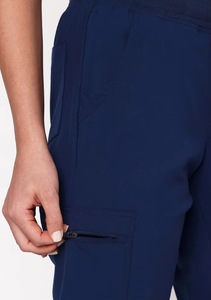 Ensembles de Blouses Médicales en Gros pour Femmes et Hommes – Uniformes de Médecins et Infirmières avec Pantalons Jogger en Maille - Product Image 6