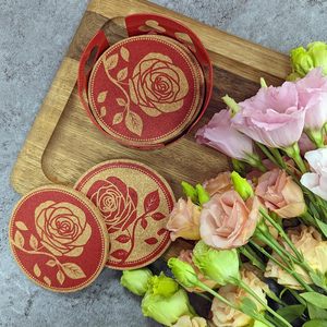 Juego de 6 Posavasos Decorativos para Bebidas y Tazas Mango Steam con Soporte Metálico, Posavasos de Corcho con Estampado de Rosas Rojas - Product Image 6
