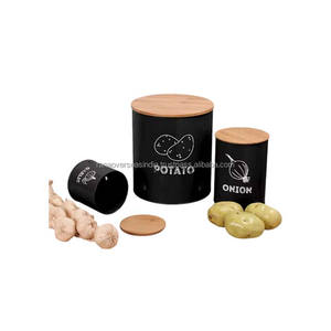 Contenedor de verduras de metal personalizado más vendido con tapa de madera Opciones de diseño múltiple para almacenar patata cebolla ajo y más - Product Image 1