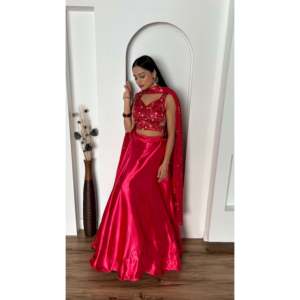 Robes de soirée styliste Elegant Lehenga Choli et belle Dupatta pour les fêtes - Product Image 5