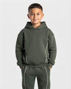 Conjunto Deportivo para Niños, Sudadera con Capucha y Pantalones Deportivos Extra Grandes en Verde Oscuro con Contraste, Traje Deportivo de Algodón Suave para Niños, Fabricante OEM - Product Image 3