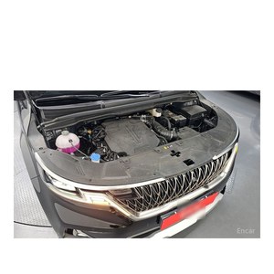 Kia Carnival 2023, 4 places, essence, limousine haut de gamme, boîte automatique, sièges en cuir, caméra de recul, 6 387 km - Product Image 6