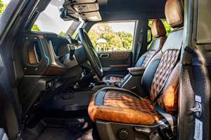 Ford Bronco Apocalypse Dark Horse 6X6 2022 Usado con Título Limpio - Product Image 5