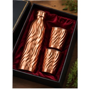 Ensemble de bouteilles d'eau en cuivre, finition martelée, design moderne et portable, cadeaux d'affaires - Product Image 4