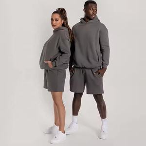 Conjunto de Pantalones Cortos y Chaqueta de Nailon de 2 Piezas Personalizado para Hombre, Traje Deportivo Cortavientos de Alta Calidad Sudadera con Capucha y Pantalones Cortos de Estilo Urbano OEM - Product Image 3