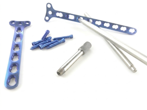 Placas T Pequeñas de 3.5mm de Calidad Premium, de 3 a 6 Orificios con Tornillos LCP, Lote de 115 Piezas, Implantes Ortopédicos con Certificación CE - Product Image 1