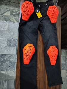 Pantalones vaqueros de carreras con almohadillas Rojas aprobadas por Ce de nivel 2 para hombres y mujeres, pantalones protectores estampados para montar en motocicleta para adultos - Product Image 3