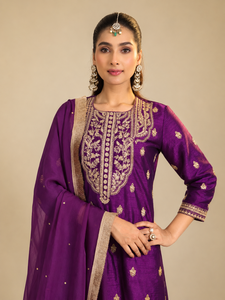 Bohobi - Vestido de Mujer Morado Tejido Natural Muktalif, Elegante, Silueta en A, Corte Ajustado, Lavable, Viscosa, Seda Cruda, Organza, Largo hasta el Tobillo - Product Image 2