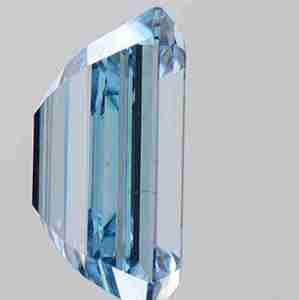 Diamant de laboratoire 2 carats, bleu vif fantaisie, taille émeraude, certifié IGI, clarté VS1, aspect naturel excellent, percé au laser - Product Image 4