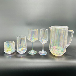 Vaso Moderno Portátil de Plástico con Forma de Diamante y Brillo para Fiestas, Marca Jack Worth - Product Image 3