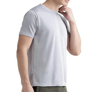 เสื้อยืดผู้ชายดีไซน์ใหม่ ผ้าฝ้าย 100% ทรงหลวม คุณภาพสูง ออกแบบโลโก้ตามสั่ง พร้อมลายพิมพ์ สไตล์ทางการ - Product Image 2