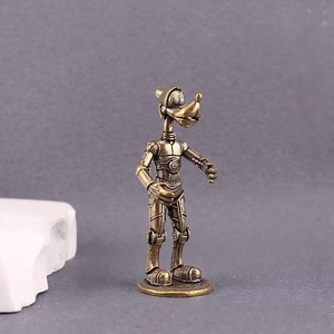 Figurine Stormtrooper en cuivre Aqdus Saleem |   Sculpture de robot doré artisanal de style industriel |   Écologique et durable |   Vente en gros - Product Image 2