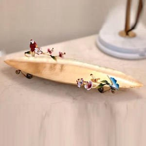 Plateau décoratif de luxe pour la maison, en bois avec finition émaillée imprimée, idéal pour les dîners et les fêtes, au design moderne - Product Image 3