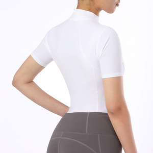 Fabricant de vêtements de sport respirants, à séchage rapide, de haute qualité et sur mesure, incluant jodhpurs, pantalons et sous-vêtements techniques. - Product Image 2