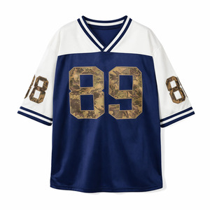 Camiseta Oversize de Fútbol Americano para Mujer, Estilo Urbano con Bloques de Color y Malla, Diseño Gráfico de Número Camuflado, Camiseta Deportiva Holgada de Malla con Estampado Camuflaje USA - Product Image 3