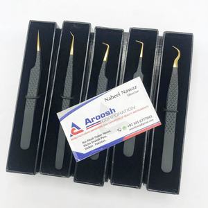 Pince à épiler professionnelle d'extension de cils en acier inoxydable de haute qualité en or noir pointe en fibre pointue-cils en gros - Product Image 1
