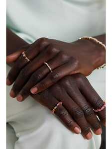 Anillo de Compromiso y Matrimonio de Oro Sólido de 18K con Diamantes de Corte Baguette Certificados por IGI, Joyería Fina de Lujo, Diseño Personalizado para Mujer - Product Image 3